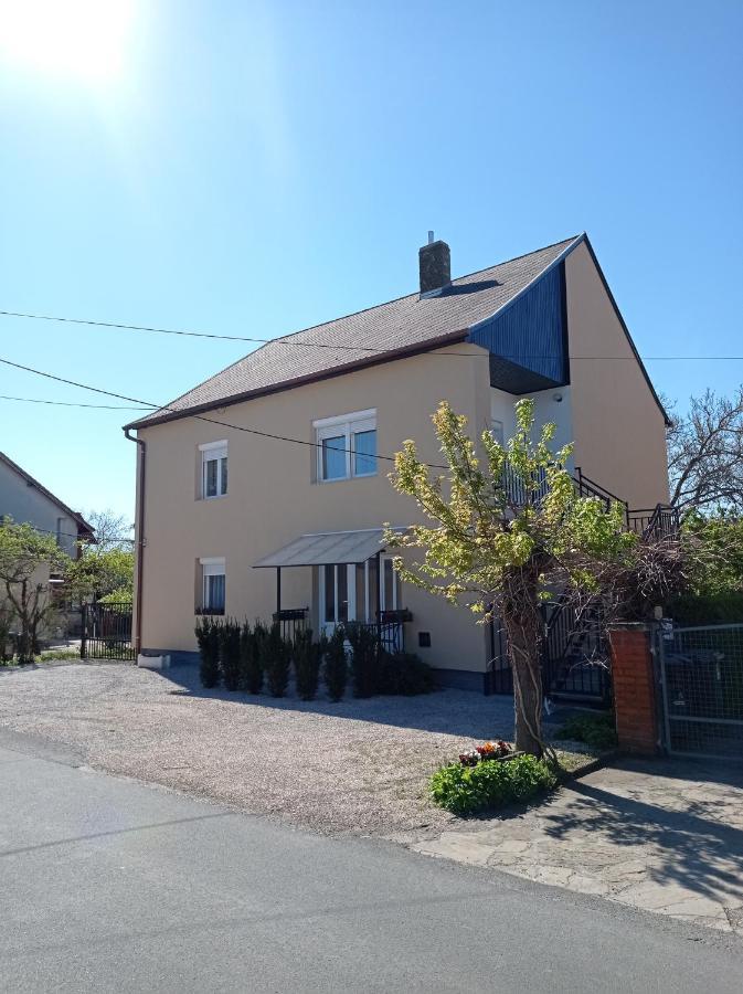 Joe Beach Apartman Keszthely Exterior photo