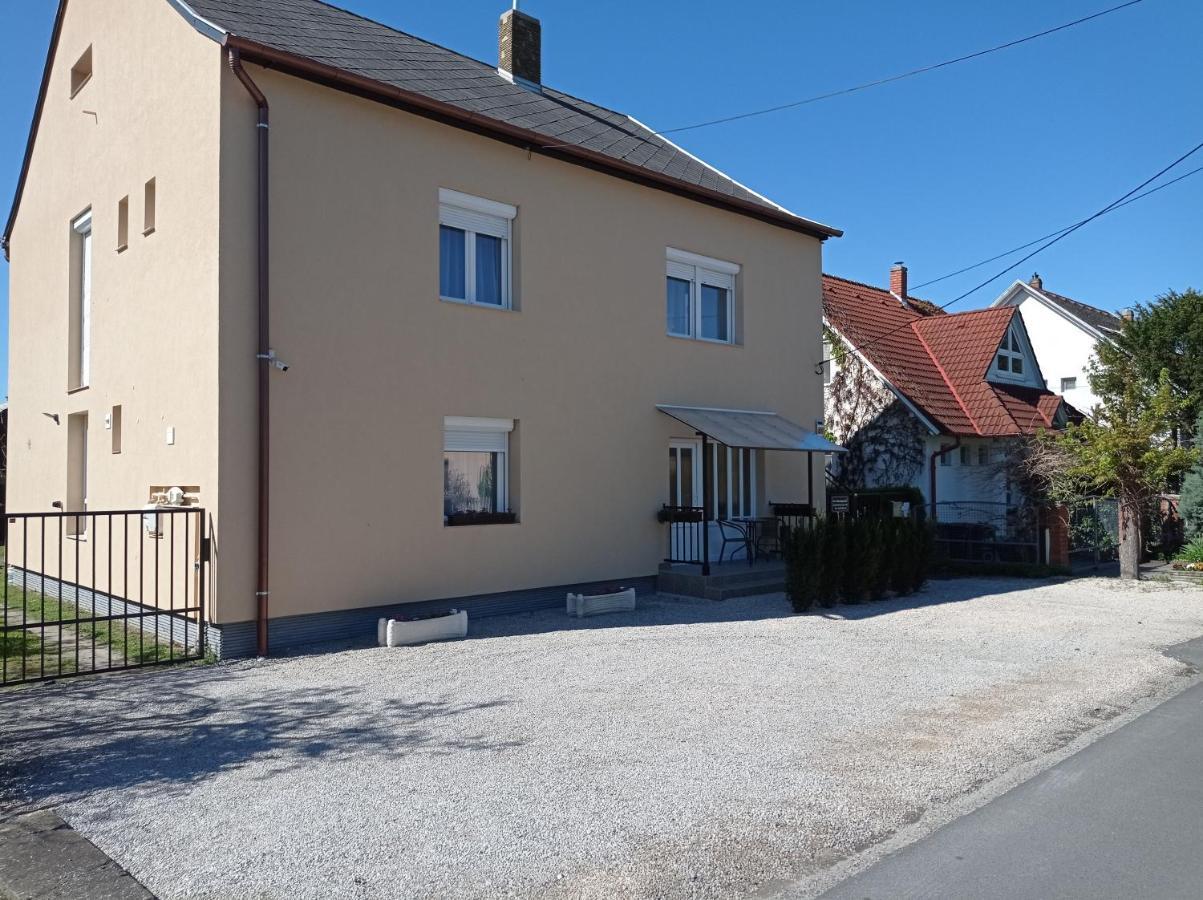 Joe Beach Apartman Keszthely Exterior photo