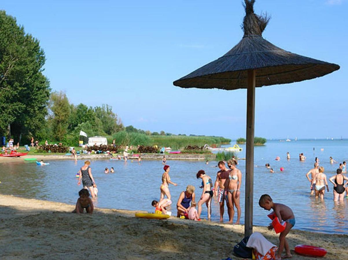 Joe Beach Apartman Keszthely Exterior photo